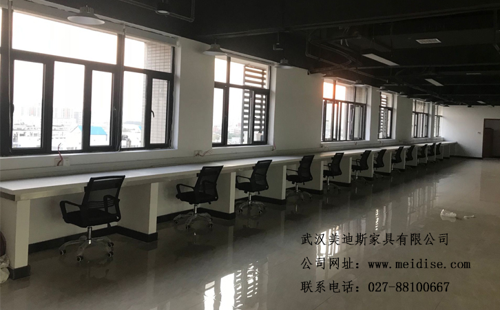 A20EA4D34100E46D72F0AF53E7CF145B.jpg A20EA4D34100E46D72F0AF53E7CF145B.jpg