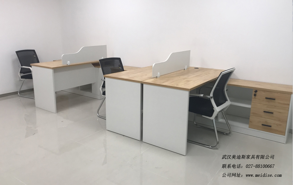 財務室.jpg 財務室.jpg